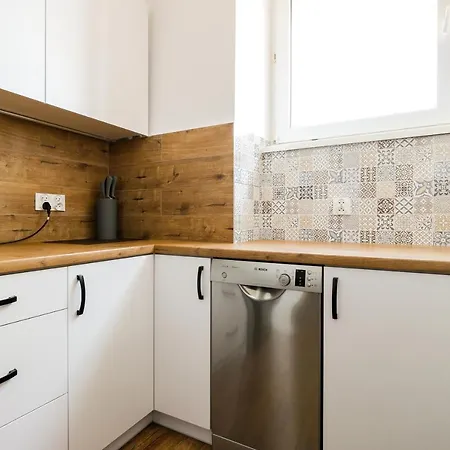 Morena Z Widokiem Z Tarasu Na Morze *