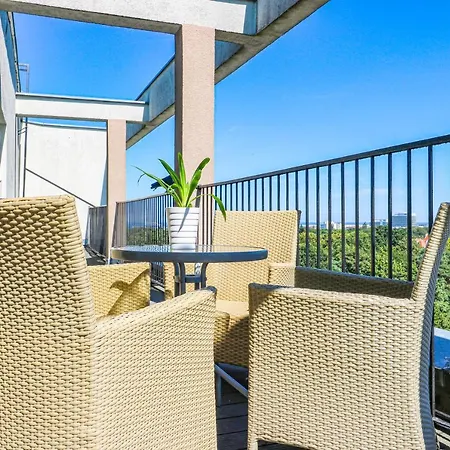 Morena Z Widokiem Z Tarasu Na Morze