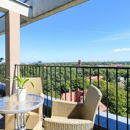 Morena Z Widokiem Z Tarasu Na Morze