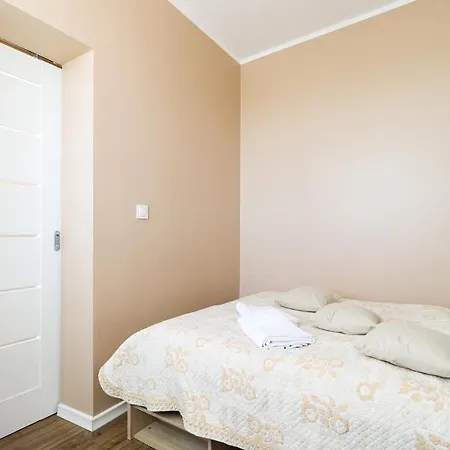 Morena Z Widokiem Z Tarasu Na Morze 아파트 슈비노우이스쳬