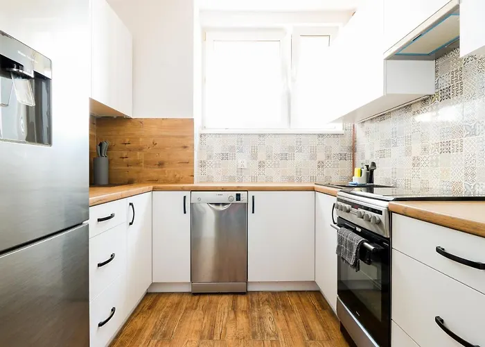 Morena Z Widokiem Z Tarasu Na Morze *