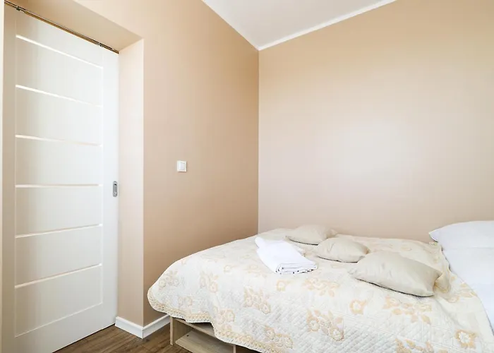 Morena Z Widokiem Z Tarasu Na Morze 아파트 슈비노우이스쳬